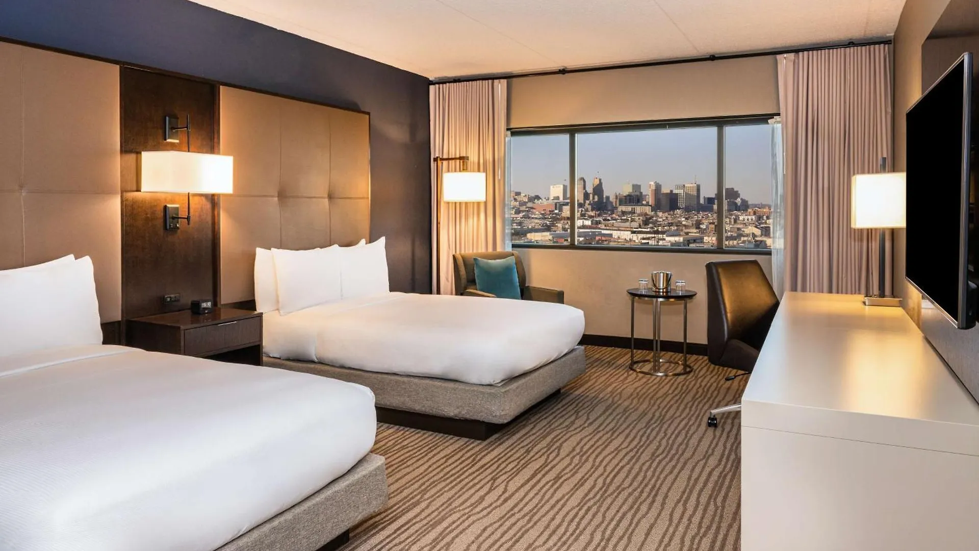 Doubletree By Hilton Hotel Newark Airport